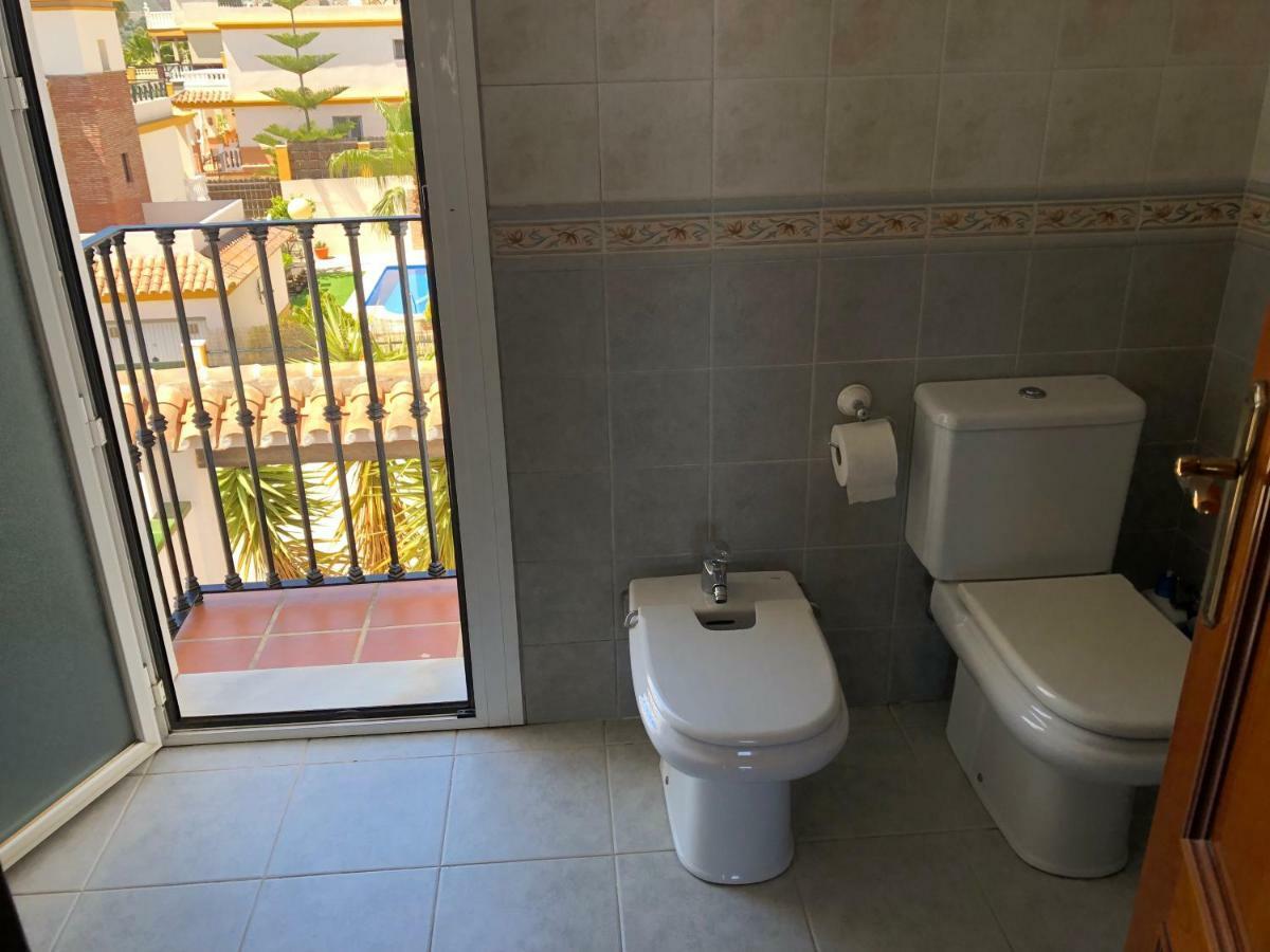 Casa De La Colina Villa Torre Del Mar Bagian luar foto